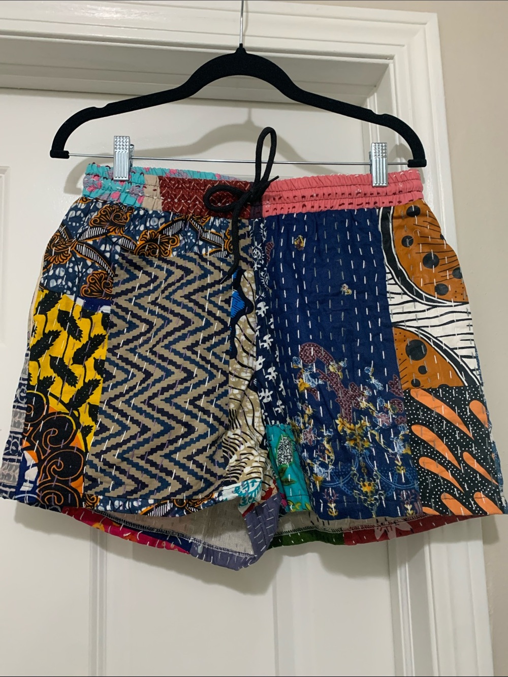Raj Kantha Shorts - Picture 1 of 3